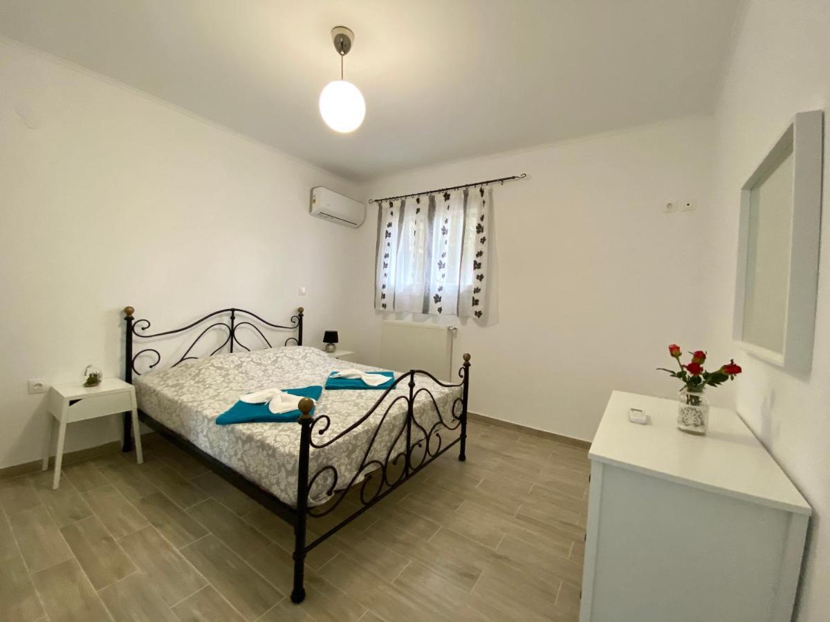 Coralli Pentati 2 "Dimitris Apartments" Zewnętrze zdjęcie